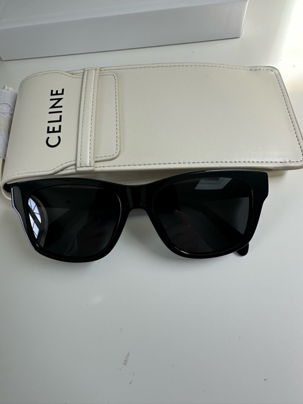 New Celine Black Sunglasses with Off White Crossbidy Case. - Picture 5 of 13